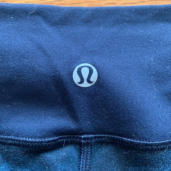 Lululemon Wunder Under Leggings - Picture 6 of 6